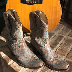 Corral cowboy boots